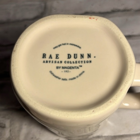 Be my Valentine 16 oz coffee mug with red heart lid Rae Dunn Artisan collection - Picture 6 of 9